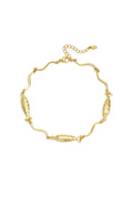 Enkelbandjes van roestvrij staal met vismotief, eenvoudige dagelijkse sieraden uit de Simple Series voor dames.