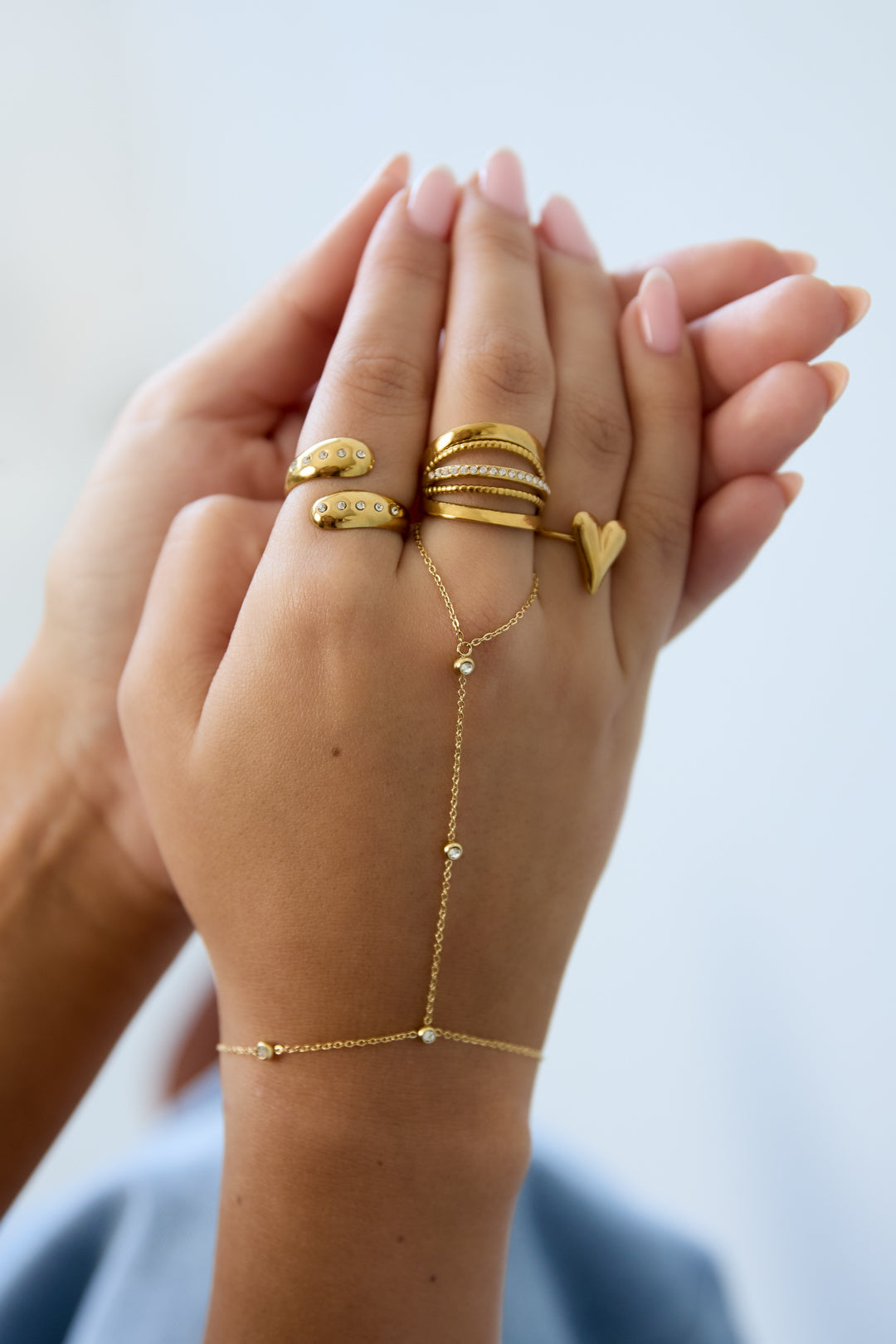 Handchain met asymmetrische steentjes