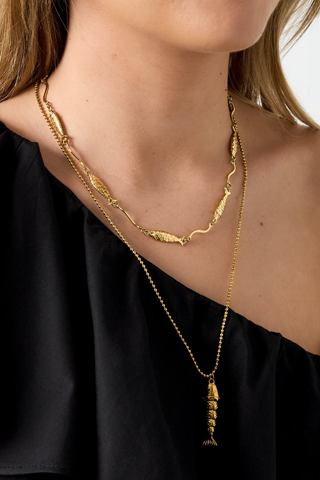 Elegant Gold Stainless Steel Fish Necklace for Everyday Wear