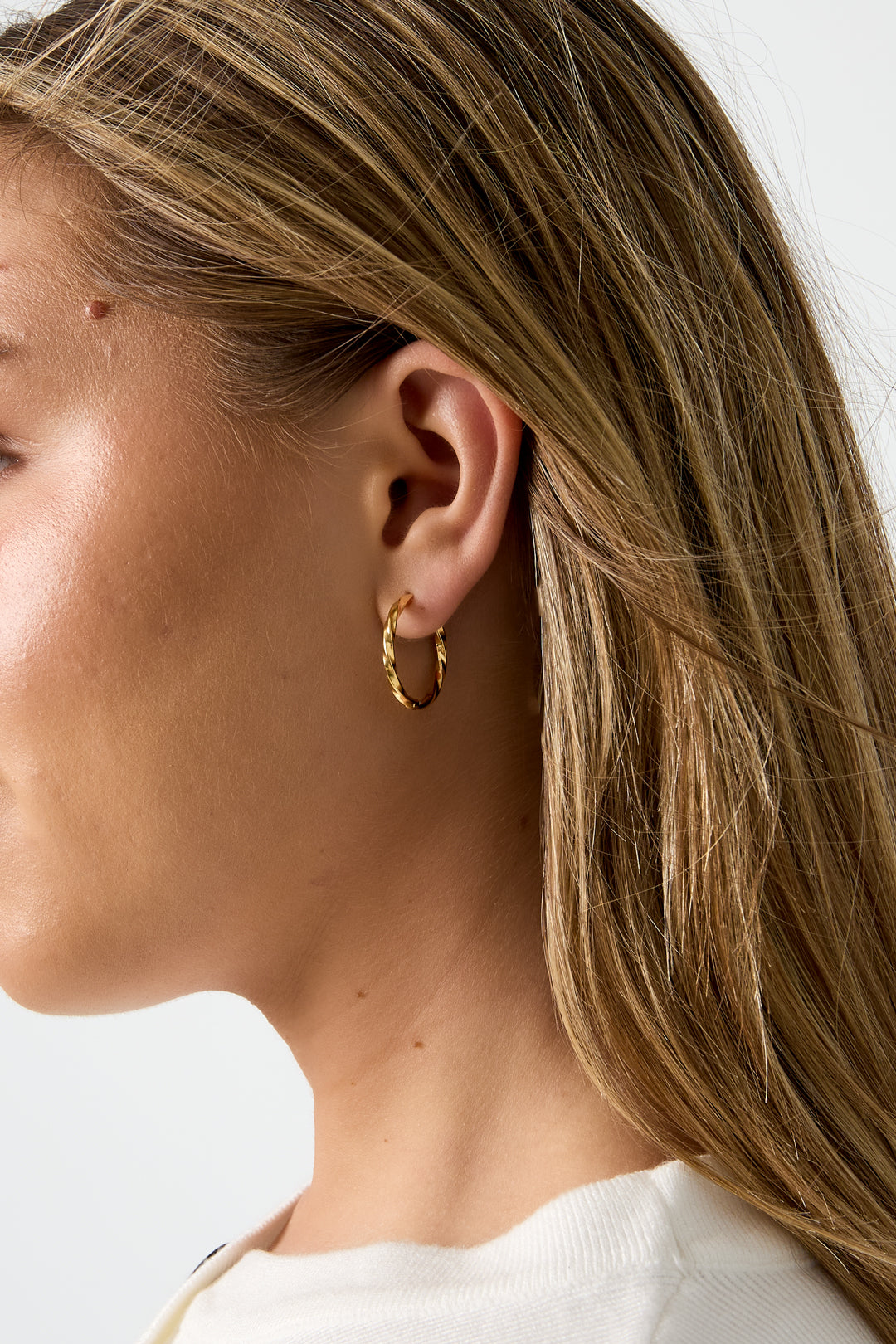 Elegant Stainless Steel Hoop Earrings for Everyday Wear