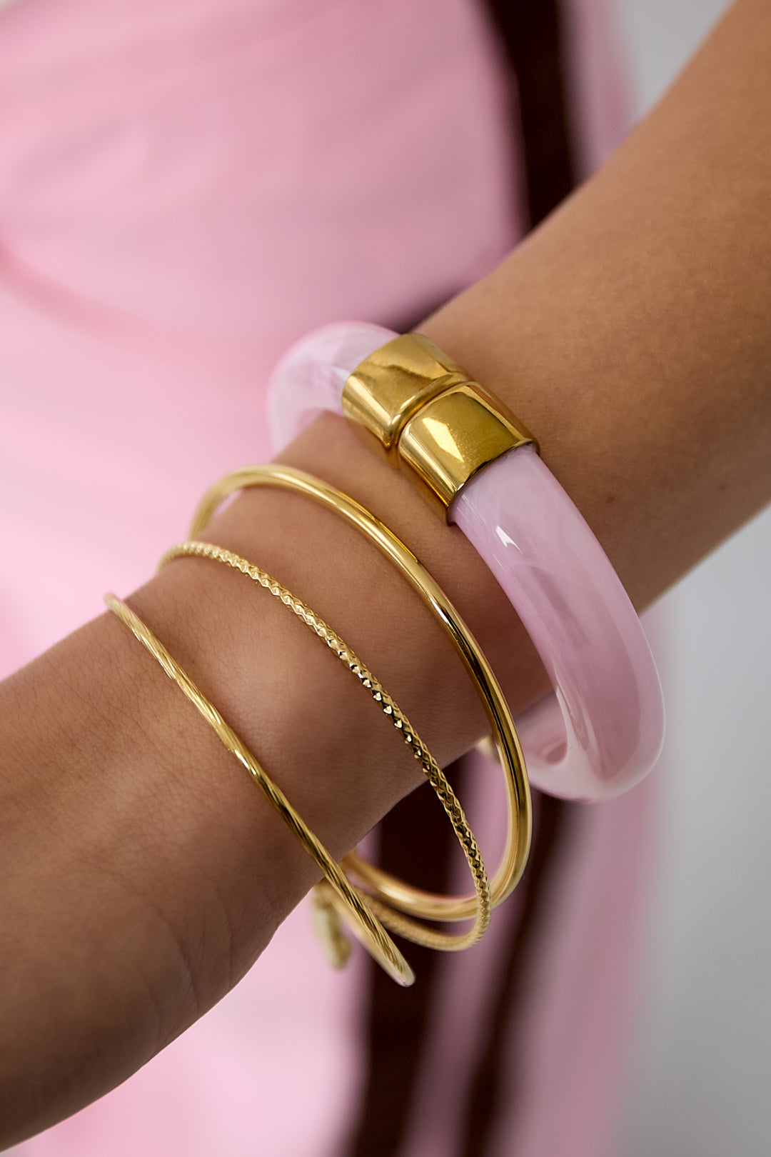 Chunky bangle met gouden details