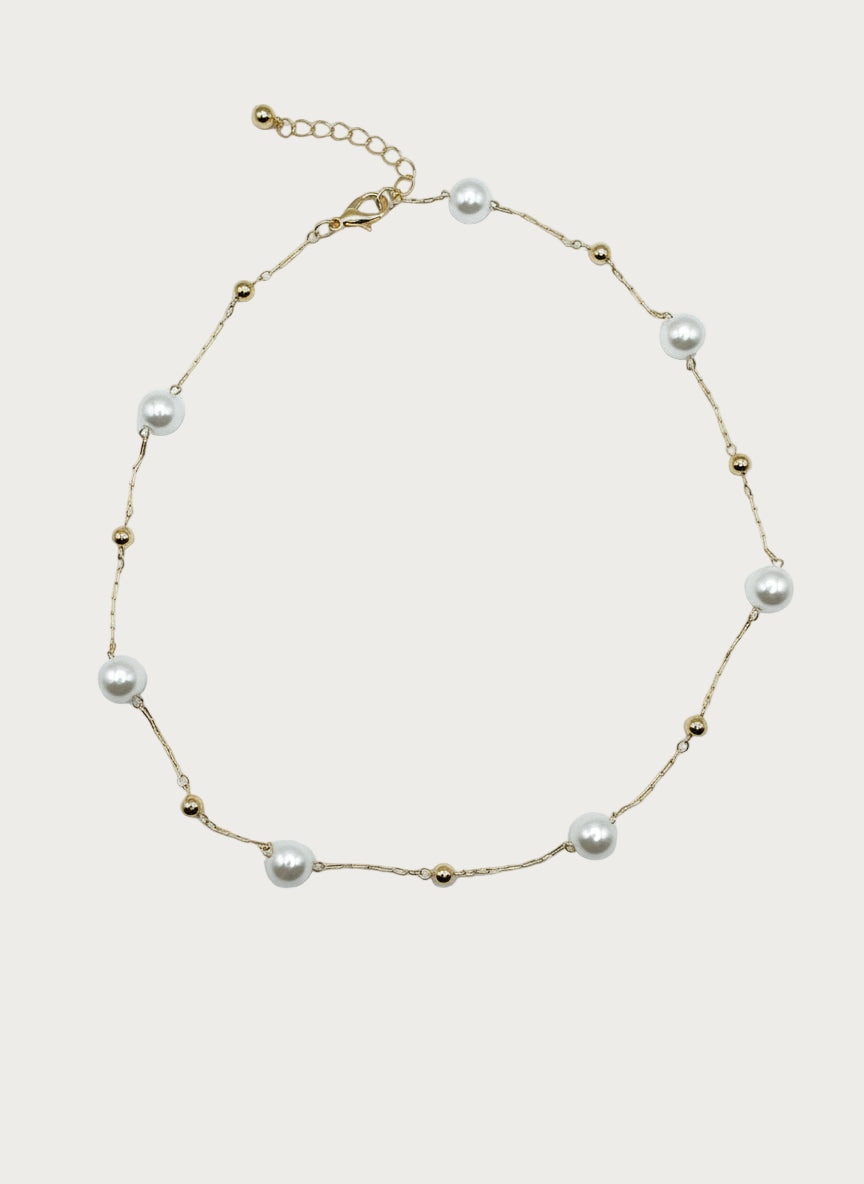Aurora gouden ketting met parels en gouden kralen, verstelbare sluiting, elegante sieraden
