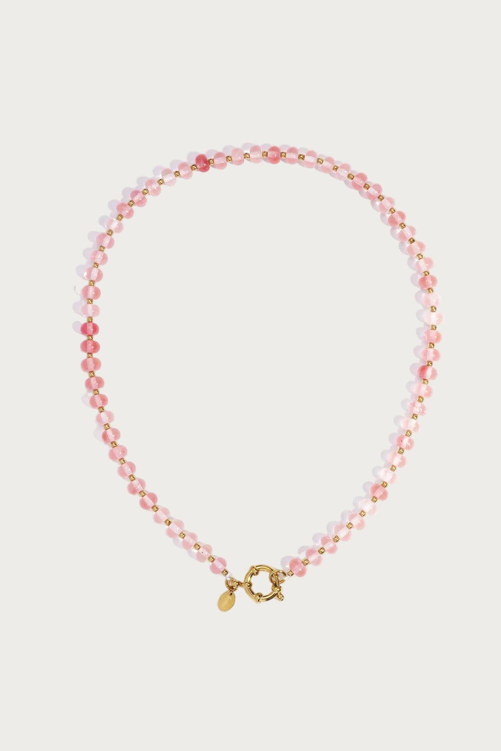 Roze Clarisa ketting van natuursteen koraal met gouden frontsluiting en kralen, dames sieraad