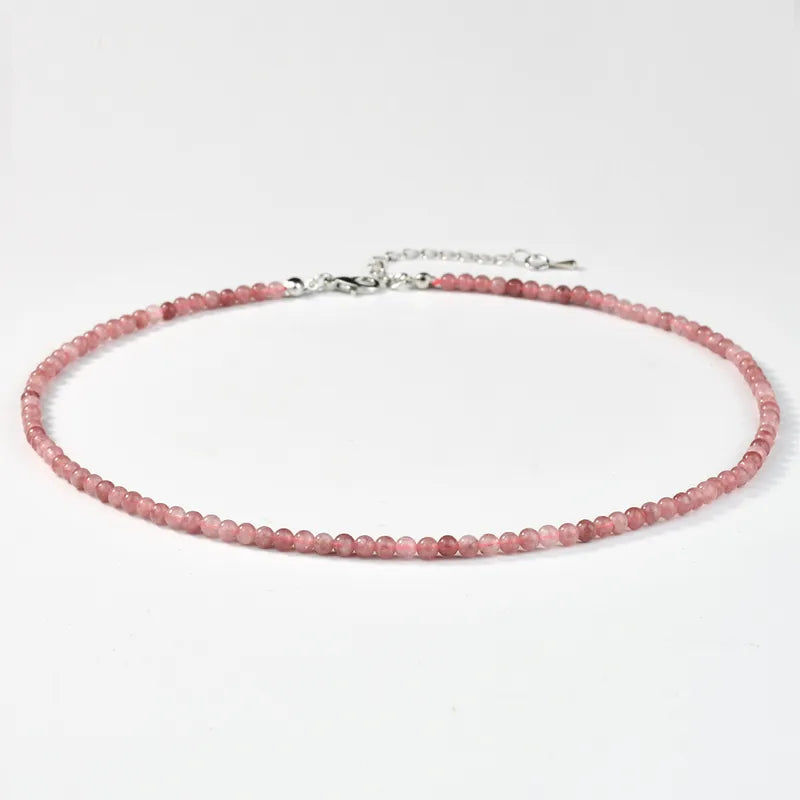 Roze natuursteen kralenketting Feline, delicate choker met kleine roze kraaltjes en zilverkleurige sluiting, new arrival sieraad