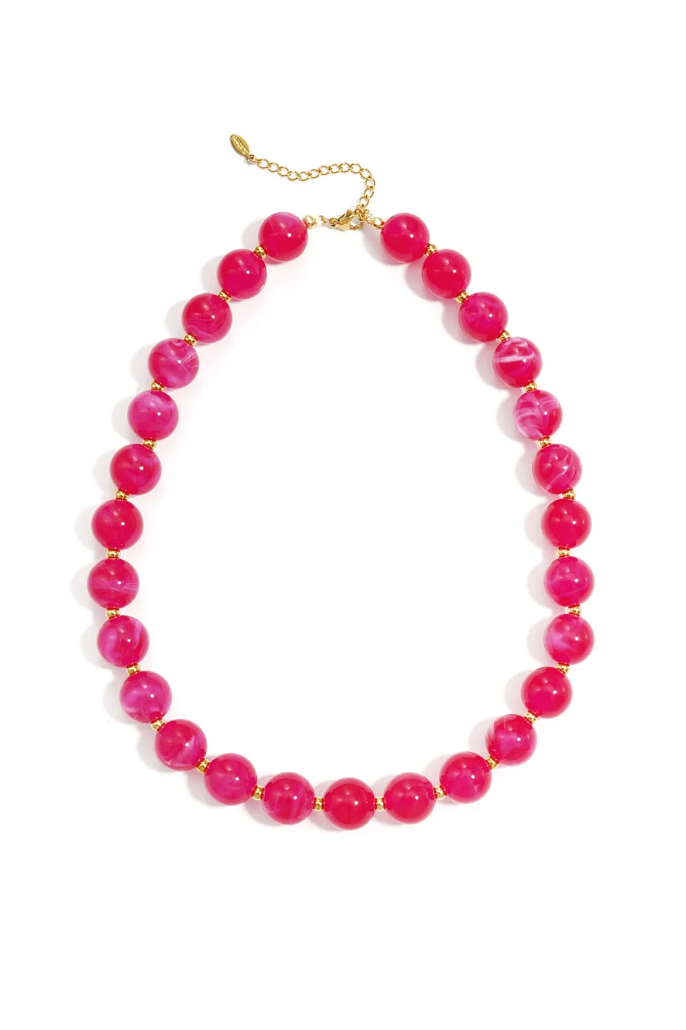 Kyra rozerode kralenketting voor dames, gemaakt van glimmend acryl met gouden roestvrijstalen accenten.
