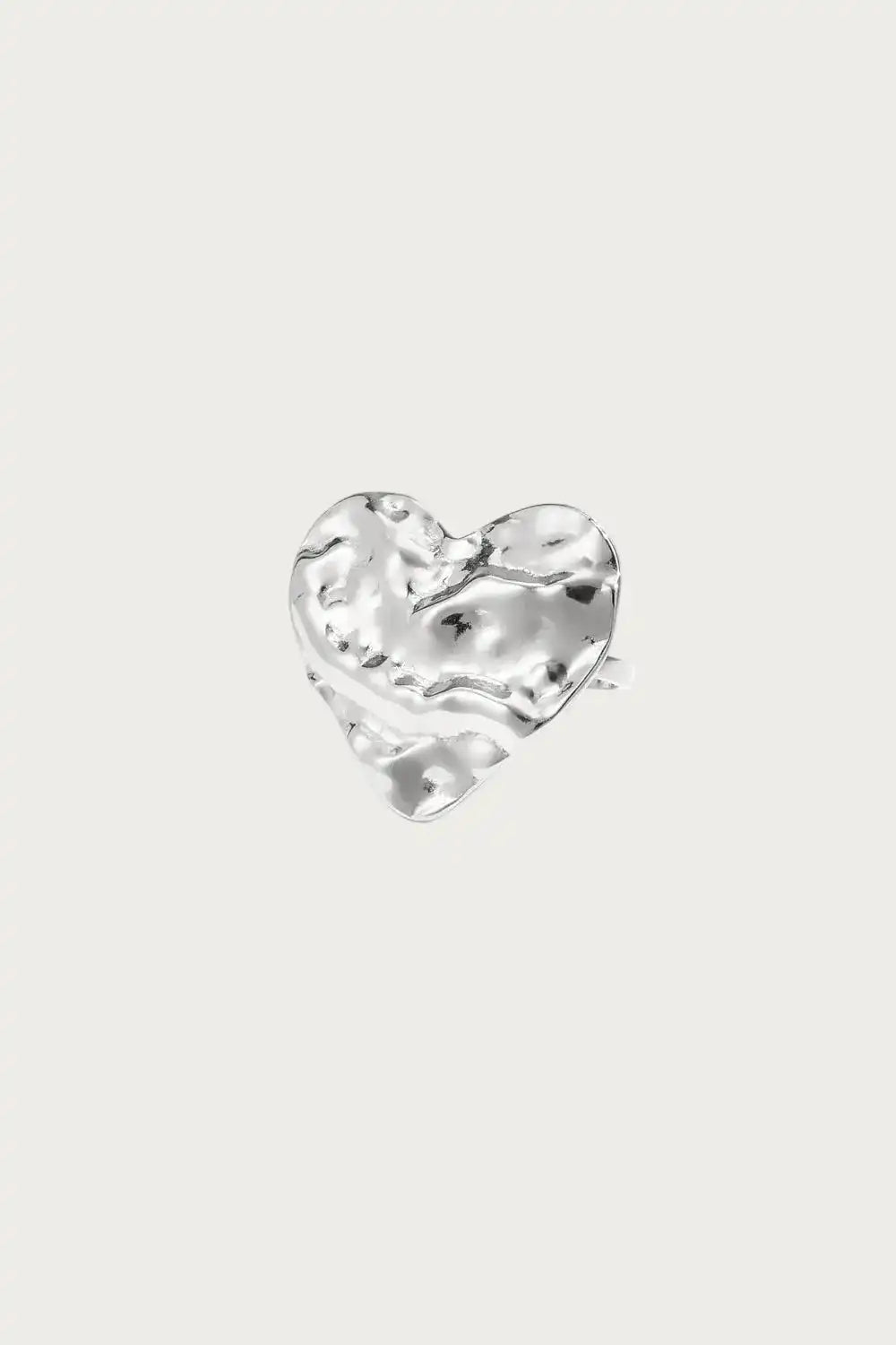 Zilverkleurige ring van roestvrij staal in de vorm van een gesmolten hart, unieke getextureerde afwerking, mode sieraden