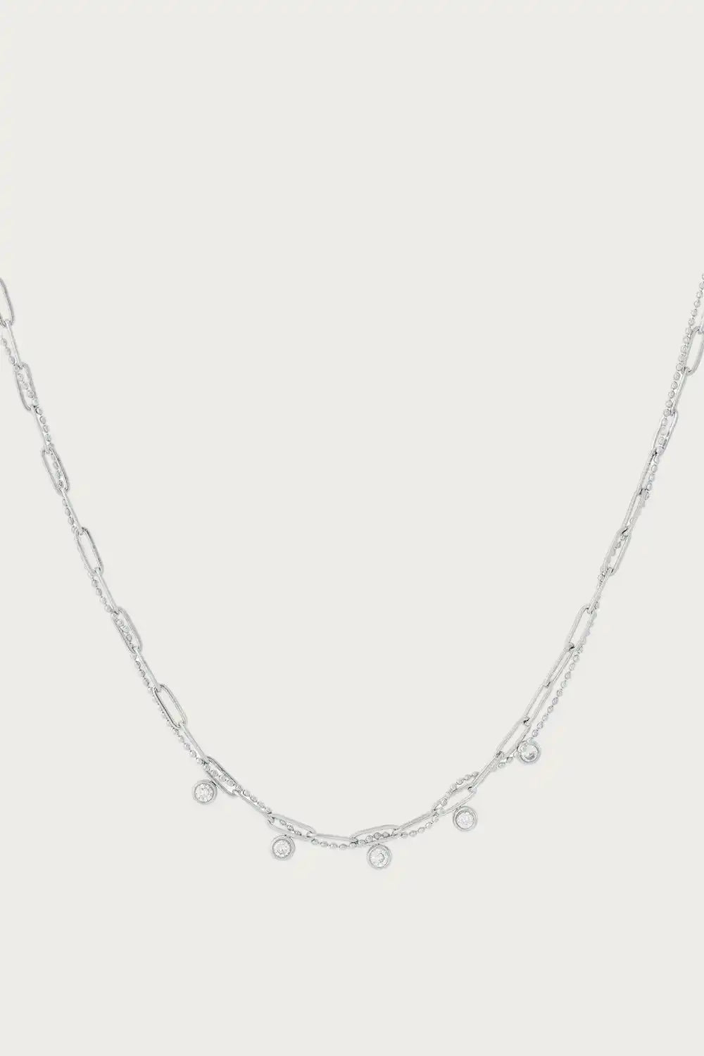 Sparkling Chain ketting in zilver van stainless steel met fijne schakels en subtiele sparkle details. Ideaal voor dagelijks gebruik of layering.