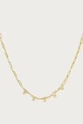 Sparkling Chain ketting van stainless steel met goudkleurige schakels en subtiele sparkle details, perfect voor dagelijks dragen of layering.
