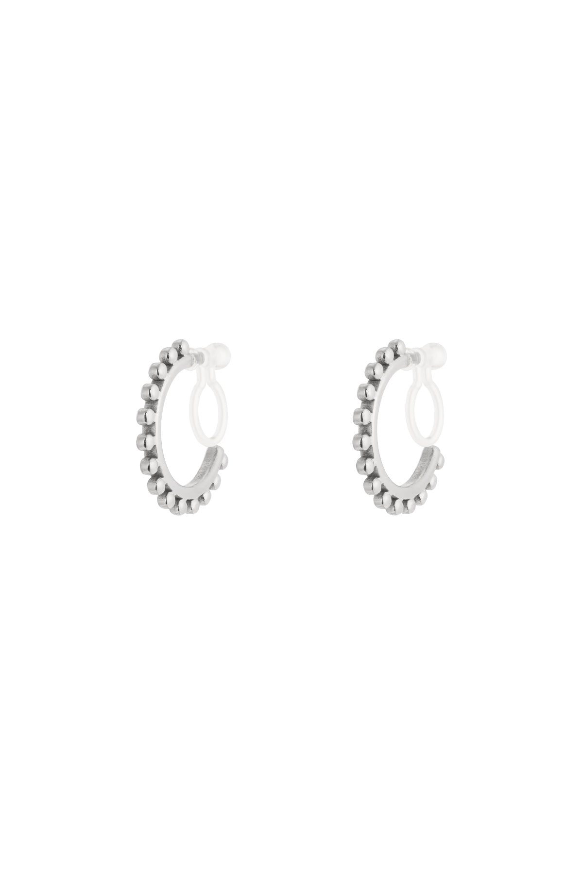 Oorbellen met opvallende ringclip