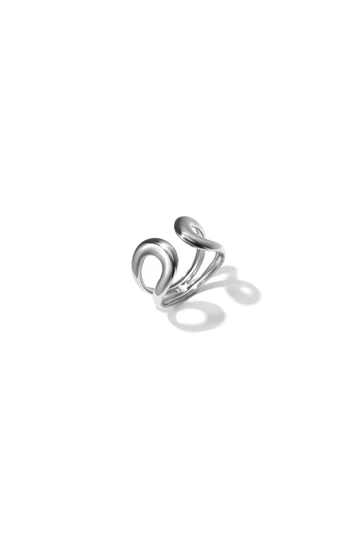 Minimalistische ringen van roestvrij staal uit de Simple Daily Simple-serie voor dames.