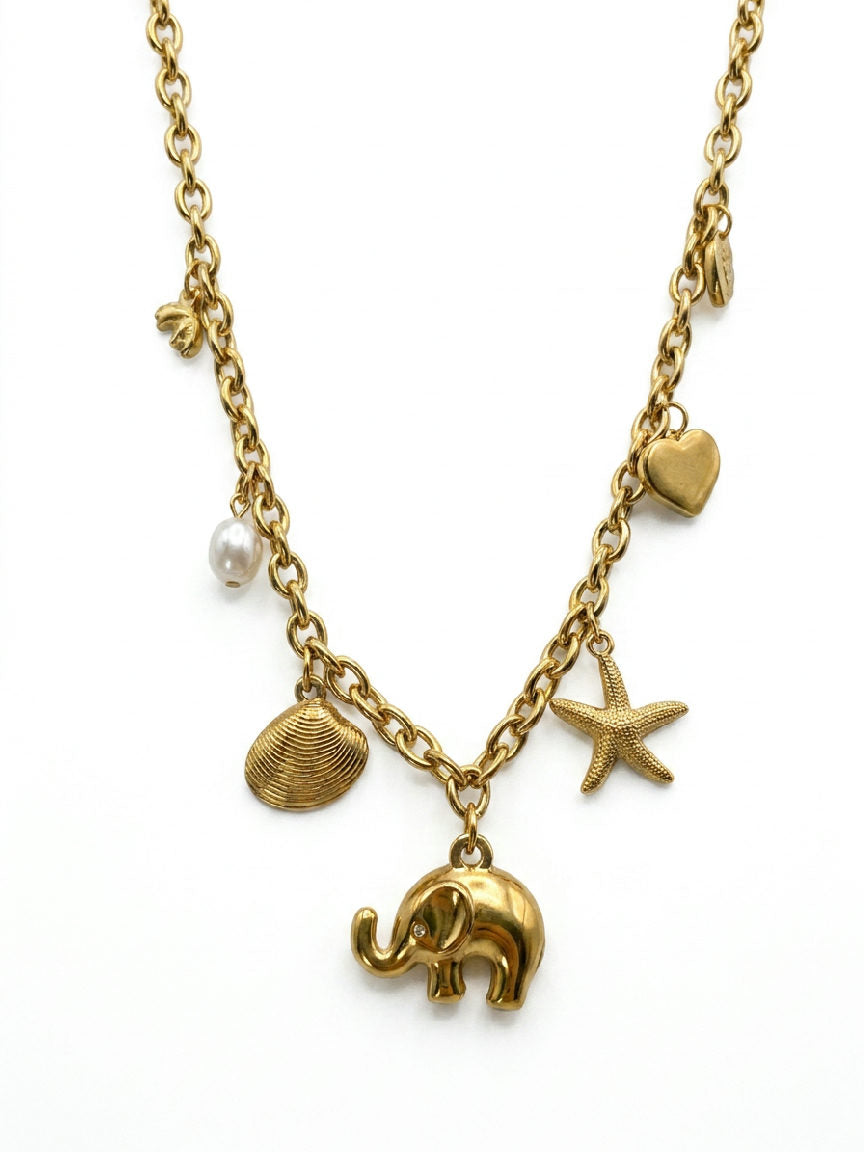Zilverkleurige roestvrijstalen ketting met een elegante hangende olifantenbedel, perfect voor dames